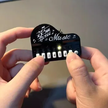 Mikro Klavir Igrača Keychain Prenosno Tipkovnico Instrumenta Glasbena Novost Mini Čar Dodatki Darilo