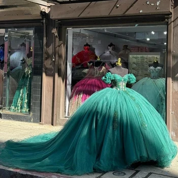 Smaragdno Zelena Iluzijo Appliques Čipke Žogo Obleke Quinceanera Obleke Off Ramo Beading Pleat Korzet Vestidos De 15 Años