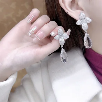 Moda mikro-okovan klincima diamond cvet velika kaplja vode uhani za ženske luksuzni temperament elegantno in plemenito uhani počitnice darilo